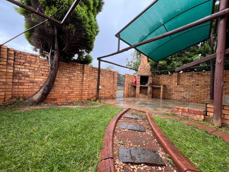 3 Bedroom Property for Sale in Safari Gardens North West